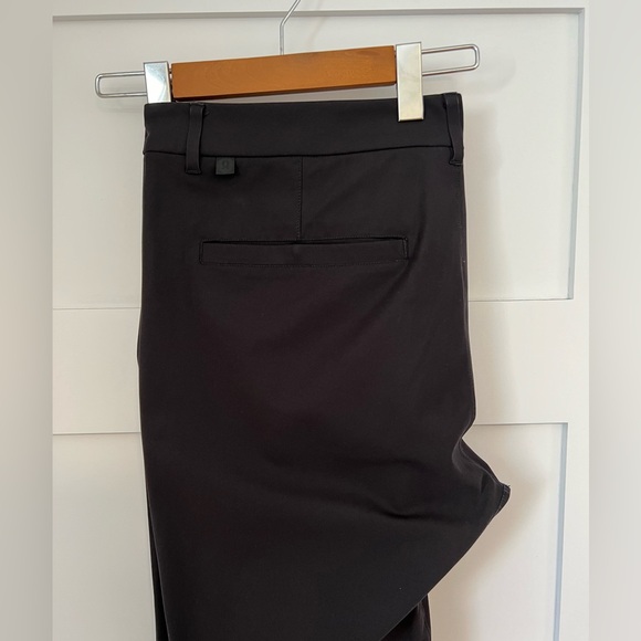 Lululemon Commissioner Pant - Picture 2 of 2